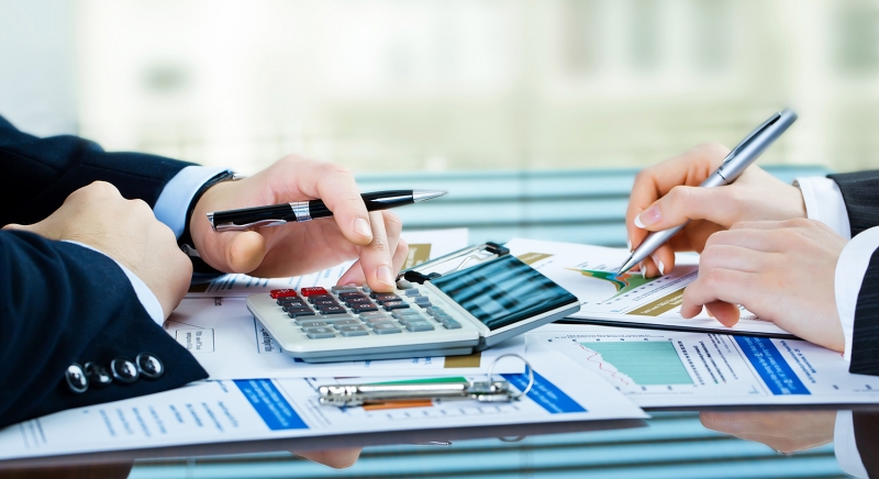 Tại sao doanh nghiệp cần thuê dịch vụ kế toán thuế?